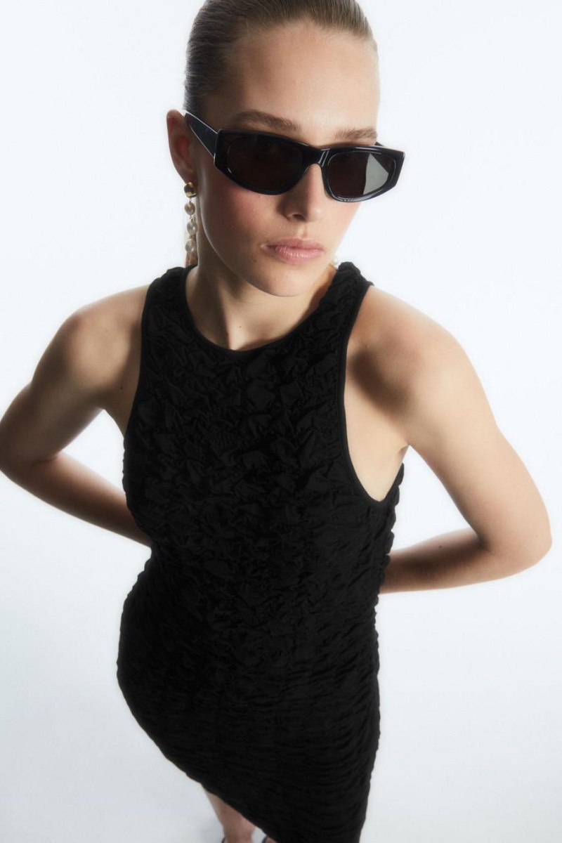 COS Smocked Tank Ruha Női Fekete | FRO-781290