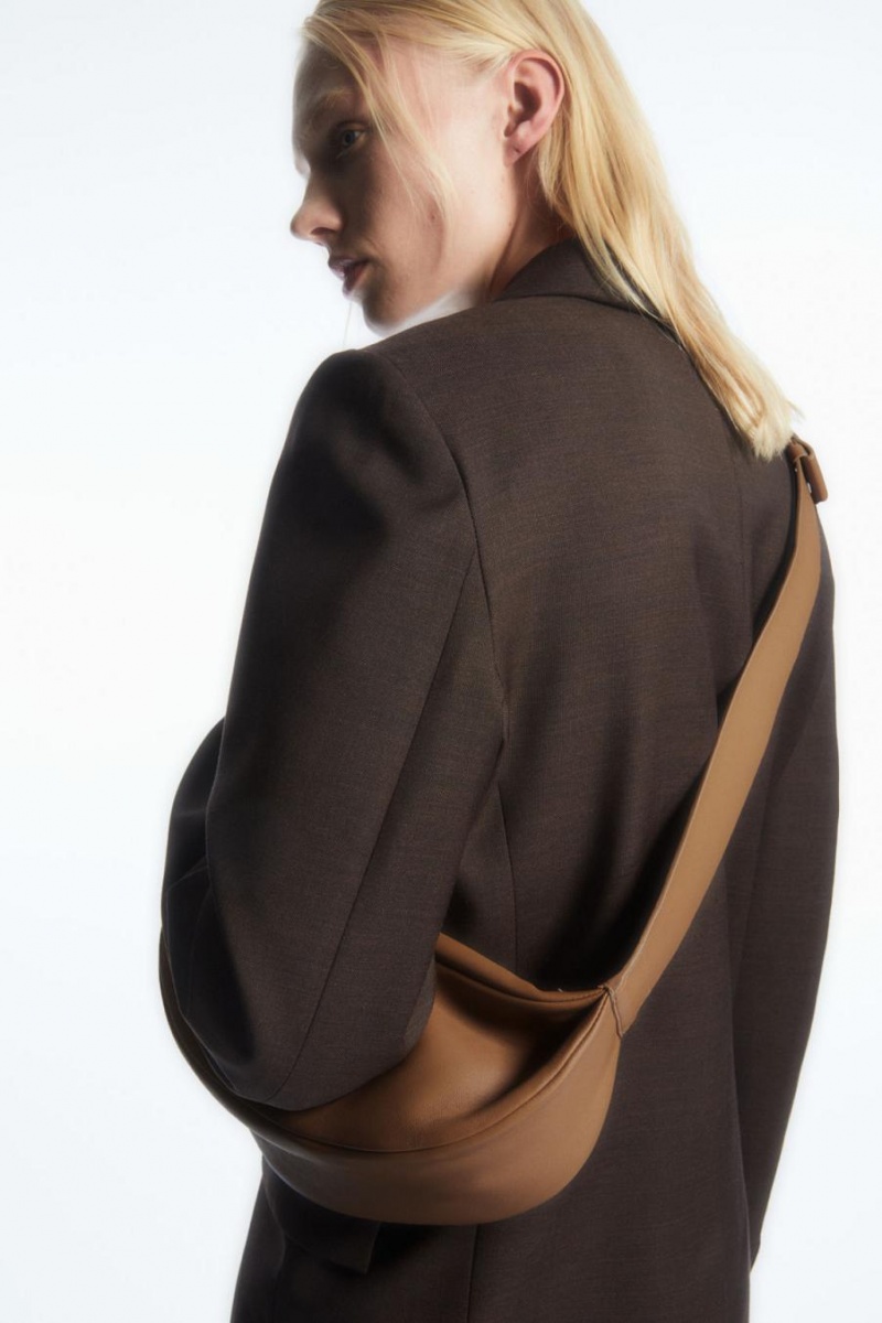 COS Swing - Bőr Crossbody Táska Női Bézs | DPO-890175