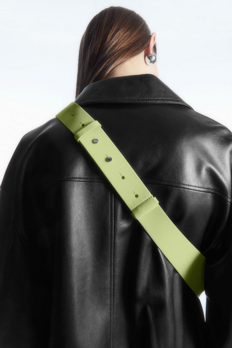 COS Swing - Bőr Crossbody Táska Női Világos Zöld | TNH-749253