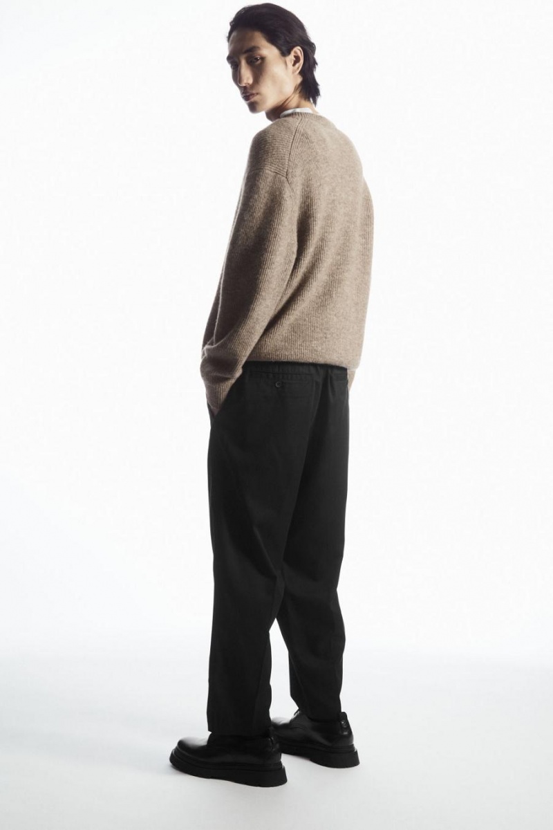 COS Tapered Elasticated Nadrág Férfi Fekete | QHJ-905713
