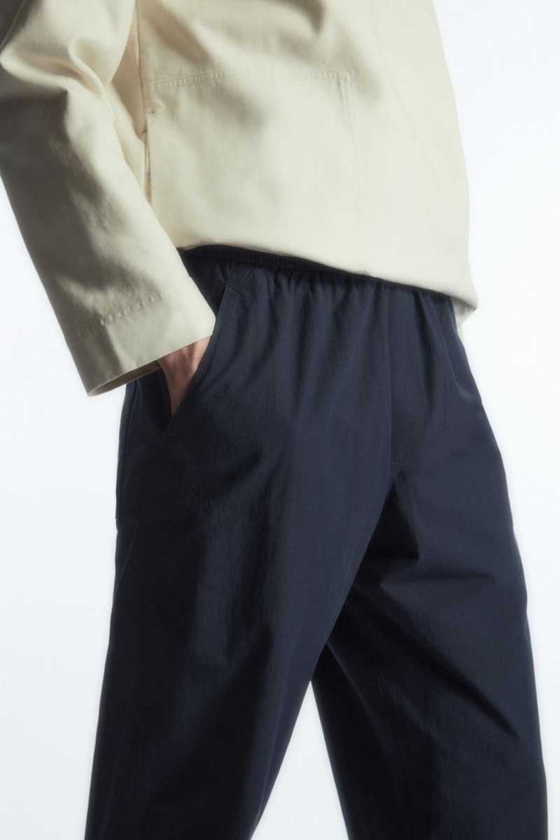 COS Tapered Poplin Pull-on Nadrág Férfi Sötétkék | LKV-624013