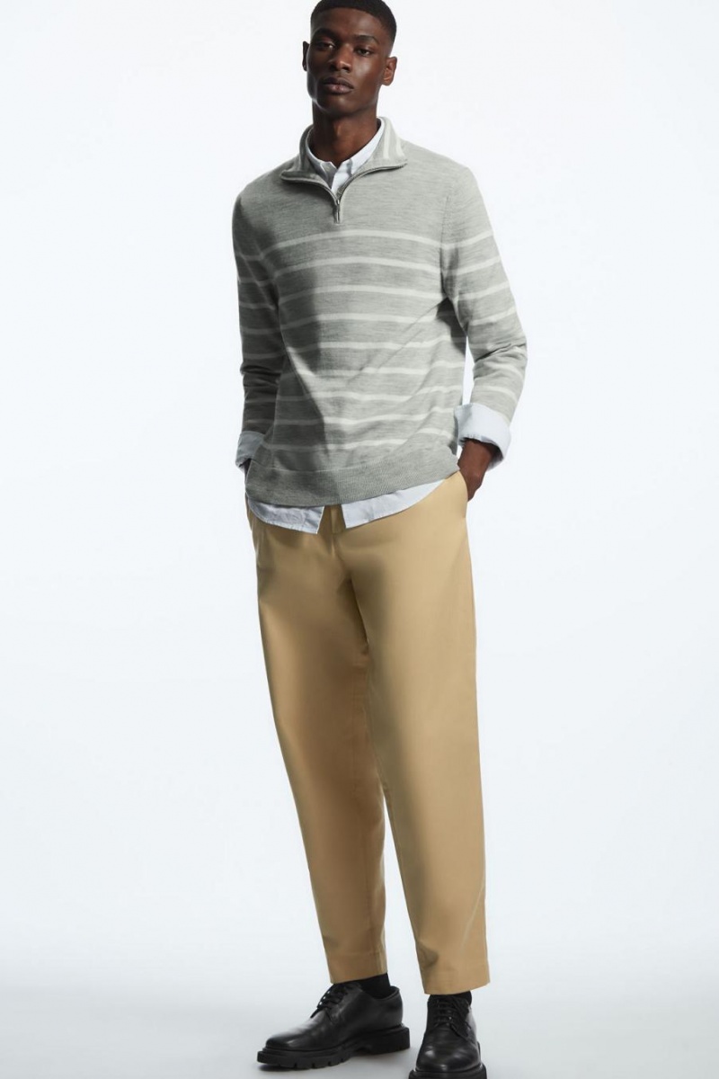 COS Tapered Redőzött Twill Chinos Nadrág Férfi Bézs | CWR-903471