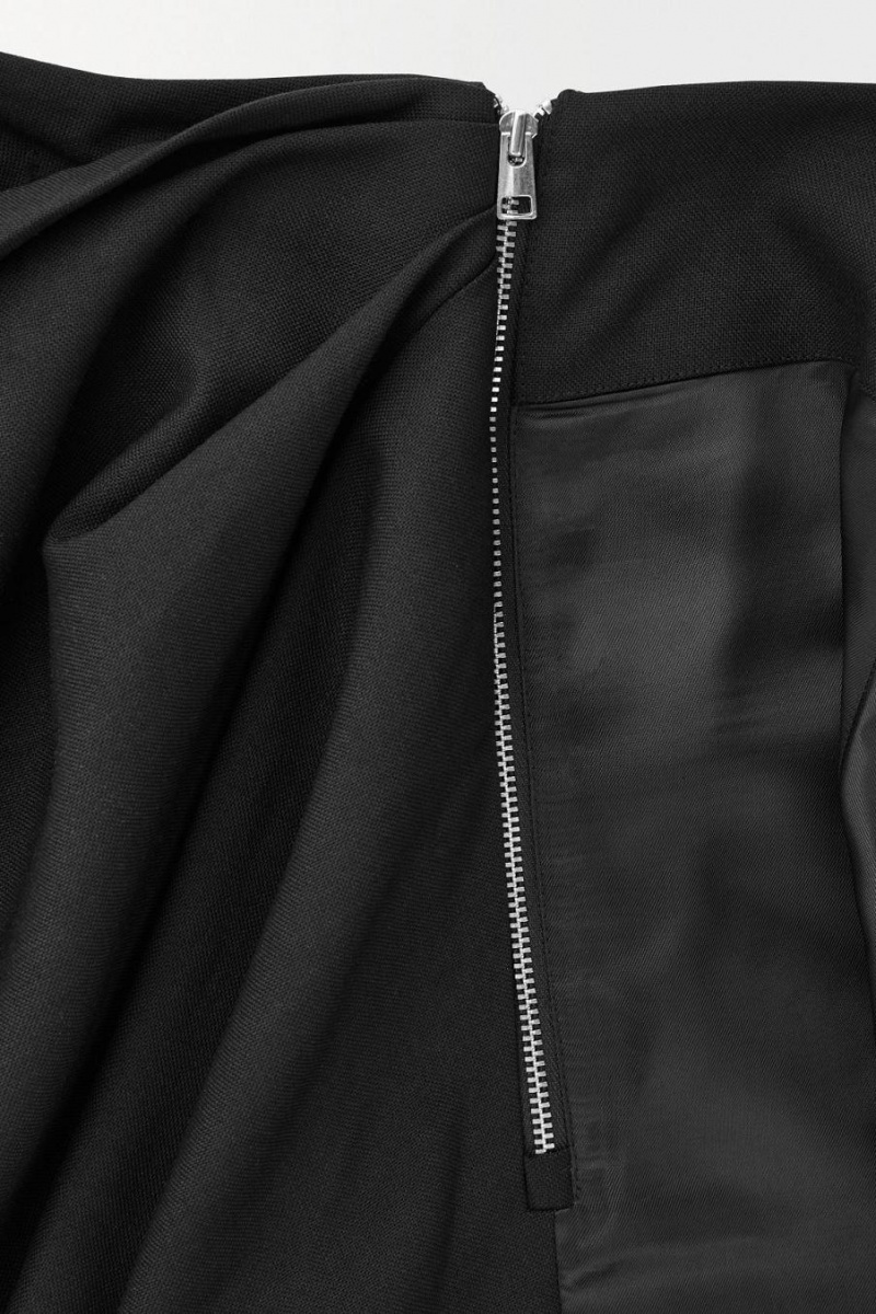 COS The Asymmetric Draped Mini Szoknya Női Fekete | FKR-564203