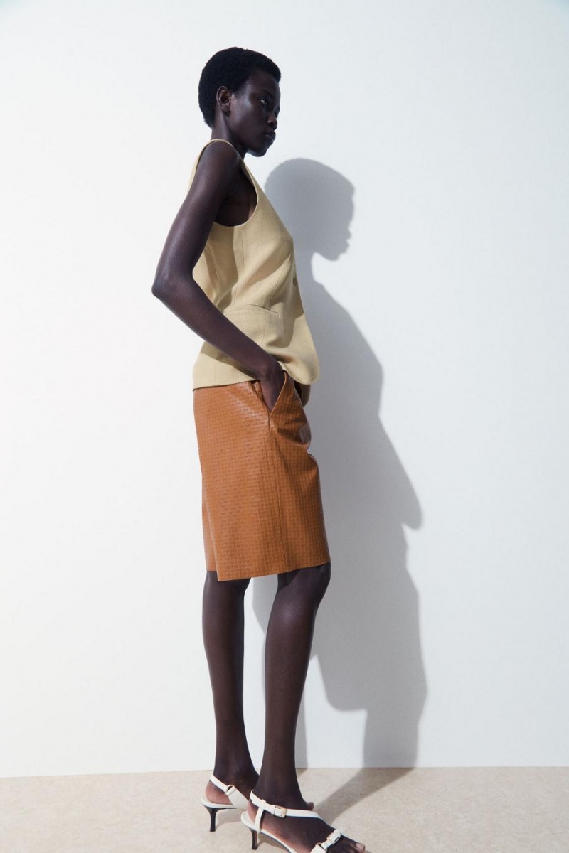 COS The Embossed-leather Bermuda Rövidnadrág Női Barna | FWA-680579