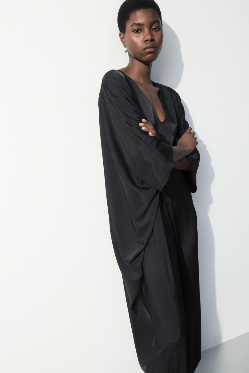 COS The Fluid Jumpsuit Női Fekete | WUX-365910