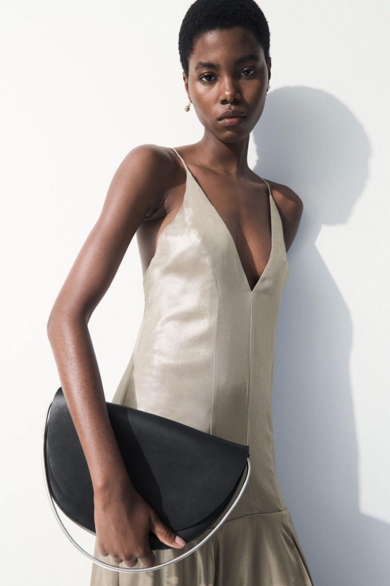 COS The Metallic Flared Slip Ruha Női Titán | PMA-579430