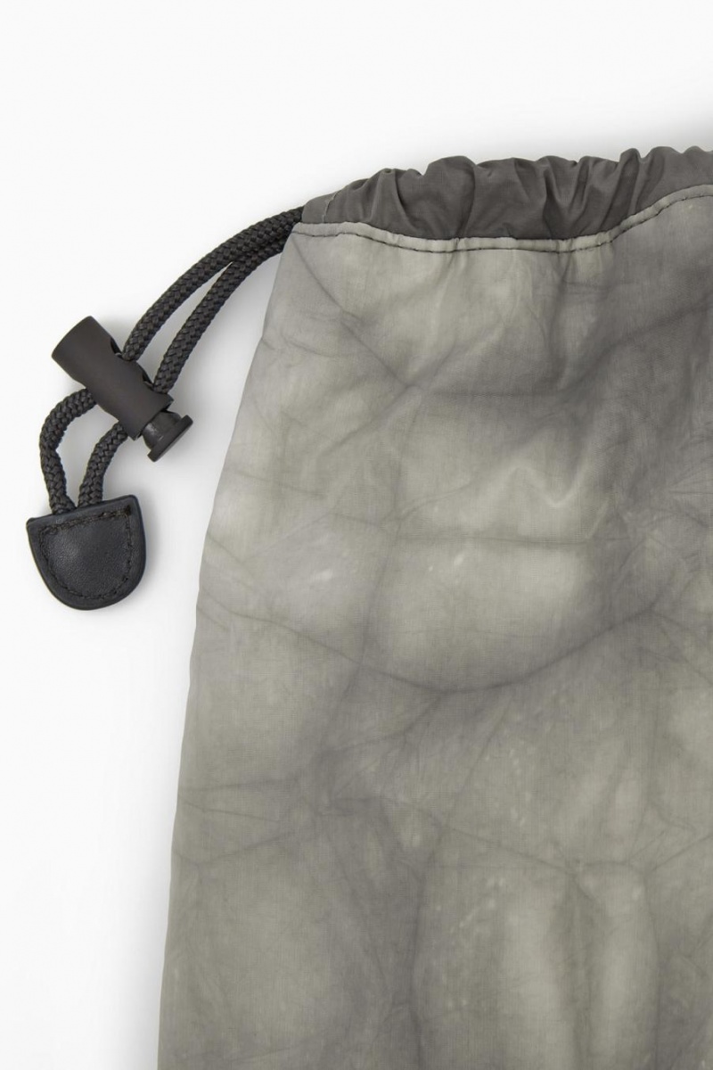 COS Tie-dye Print Drawstring - Nejlon Táska Férfi Szürke | HPC-920784