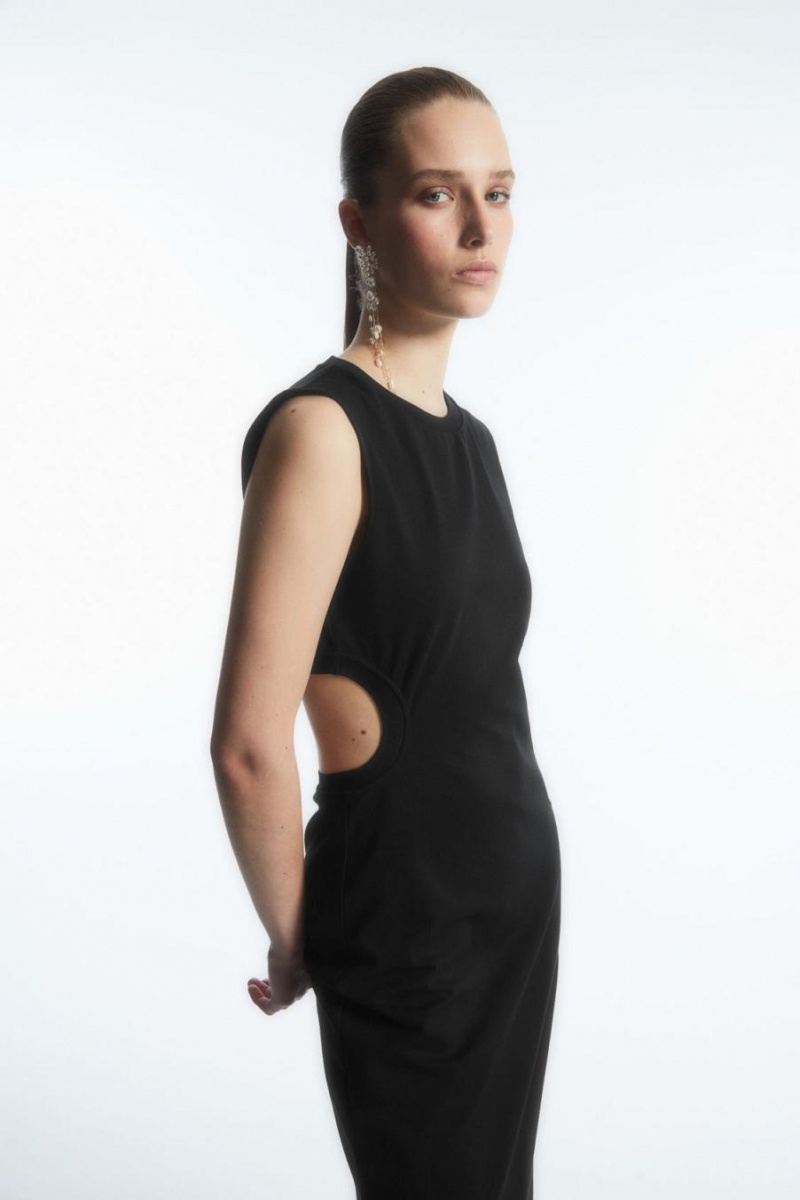 COS Ujjatlan Cutout Maxi Ruha Női Fekete | DPW-518437