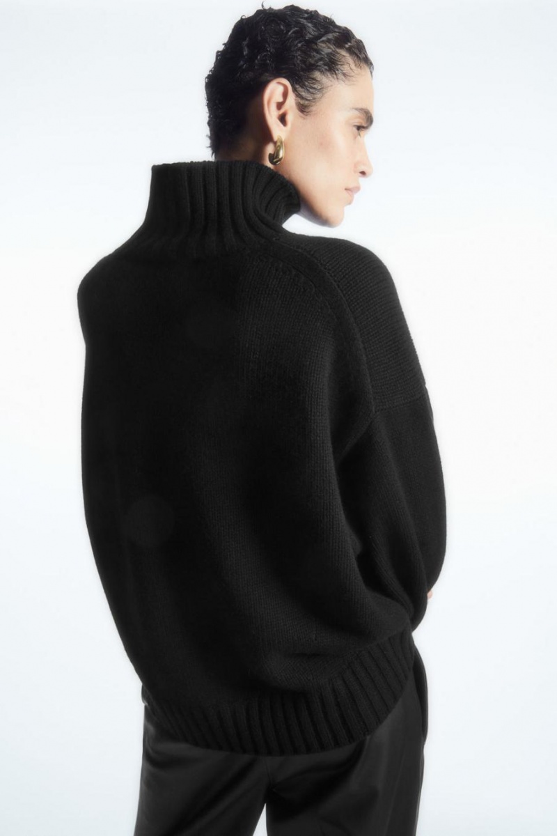 COS Vaskos Pure Cashmere Turtleneck Jumpers Női Fekete | NVR-823710