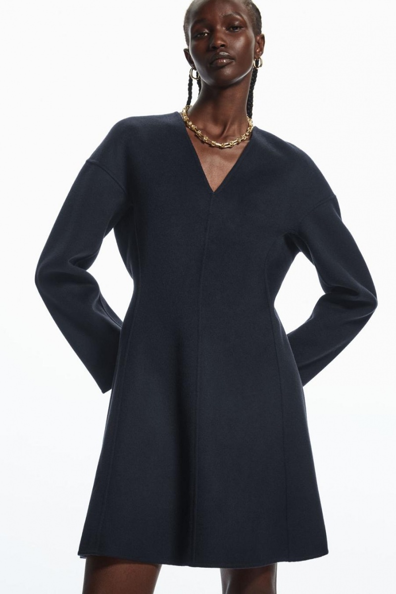 COS V-neck Double-faced Gyapjú Ruha Női Sötétkék | CHK-509821