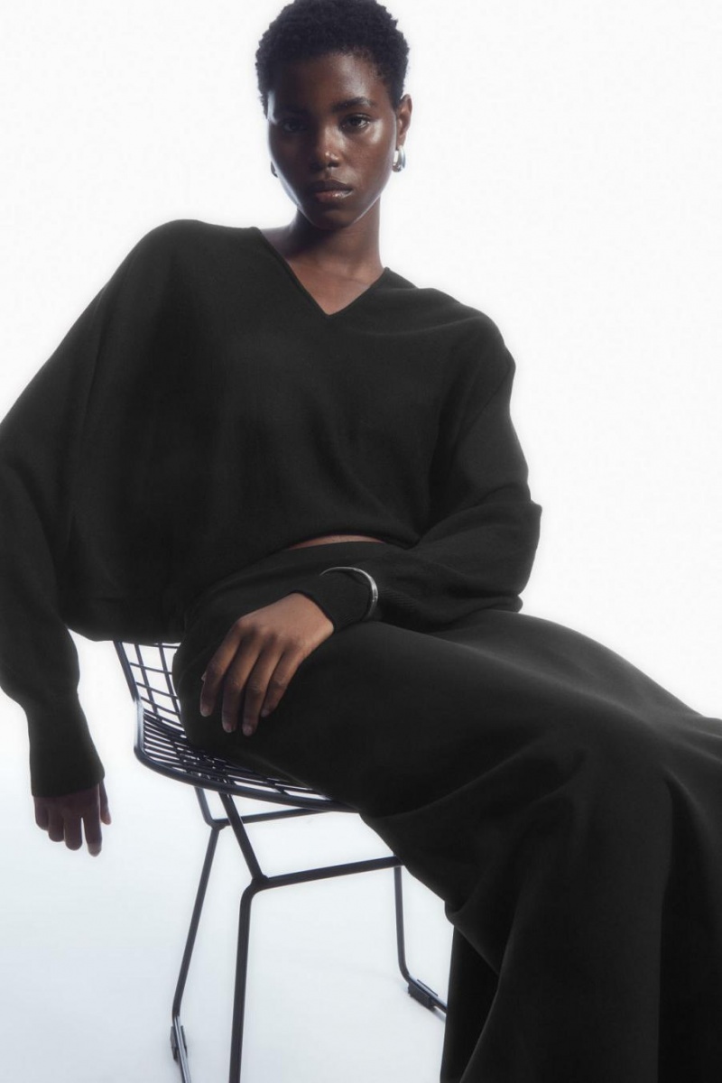 COS V-neck Merino Gyapjú Batwing Jumpers Női Fekete | SBK-426158