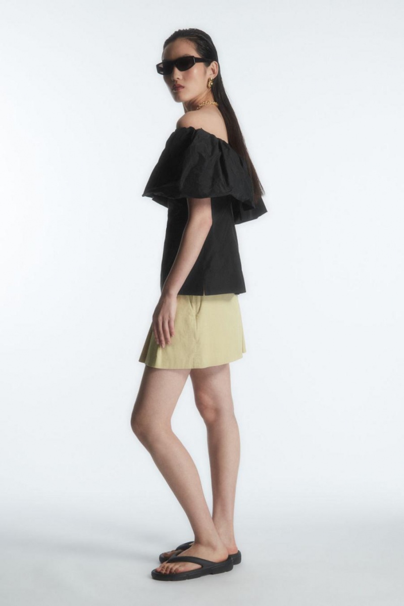 COS Voluminous Off-the-shoulder Felső Női Fekete | VTE-408375