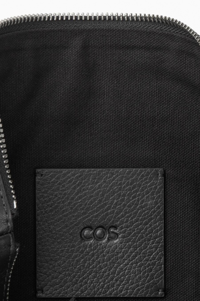 COS Zipped Folio Pouch - Grained Bőr Táska Férfi Fekete | QUW-192084