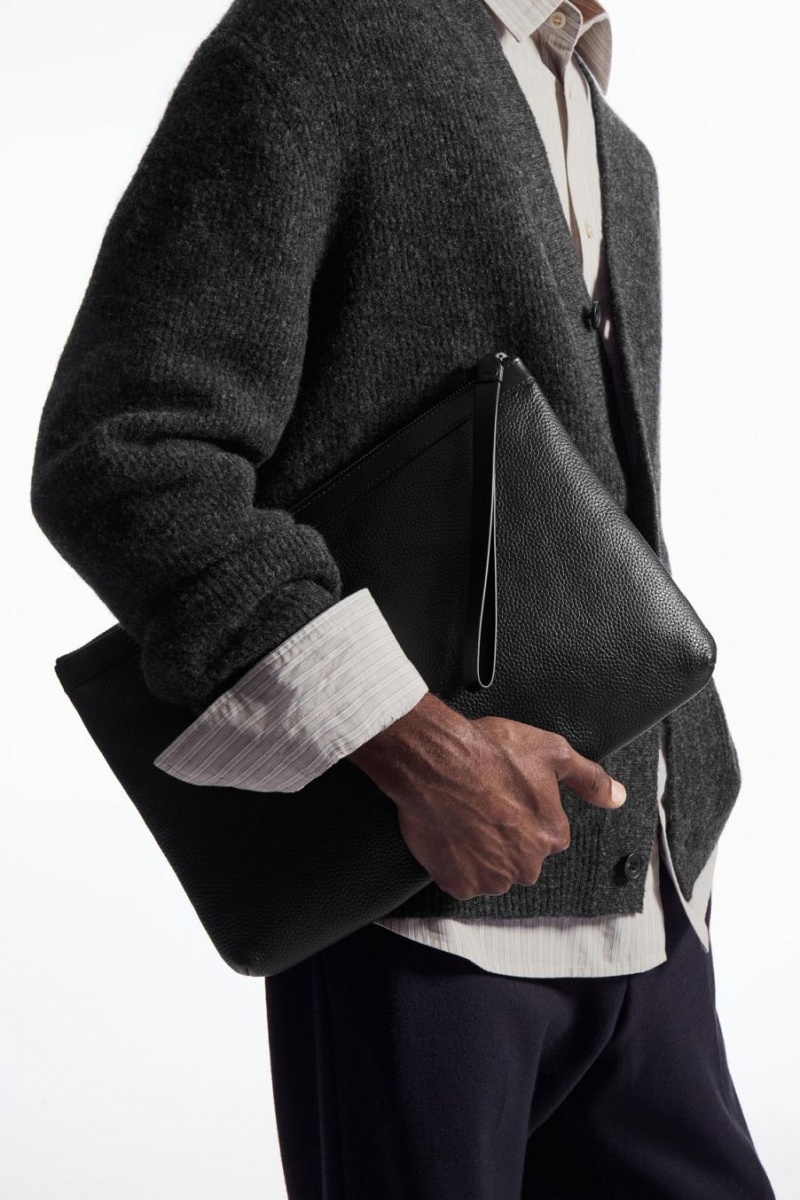 COS Zipped Folio Pouch - Grained Bőr Táska Férfi Fekete | QUW-192084